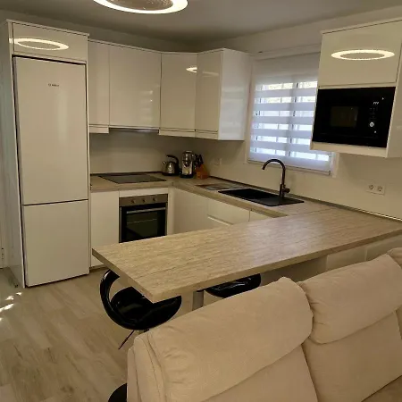 Modern Duplex 50m From The Daire