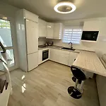 Modern Duplex 50m From The * 플라야델쿠라
